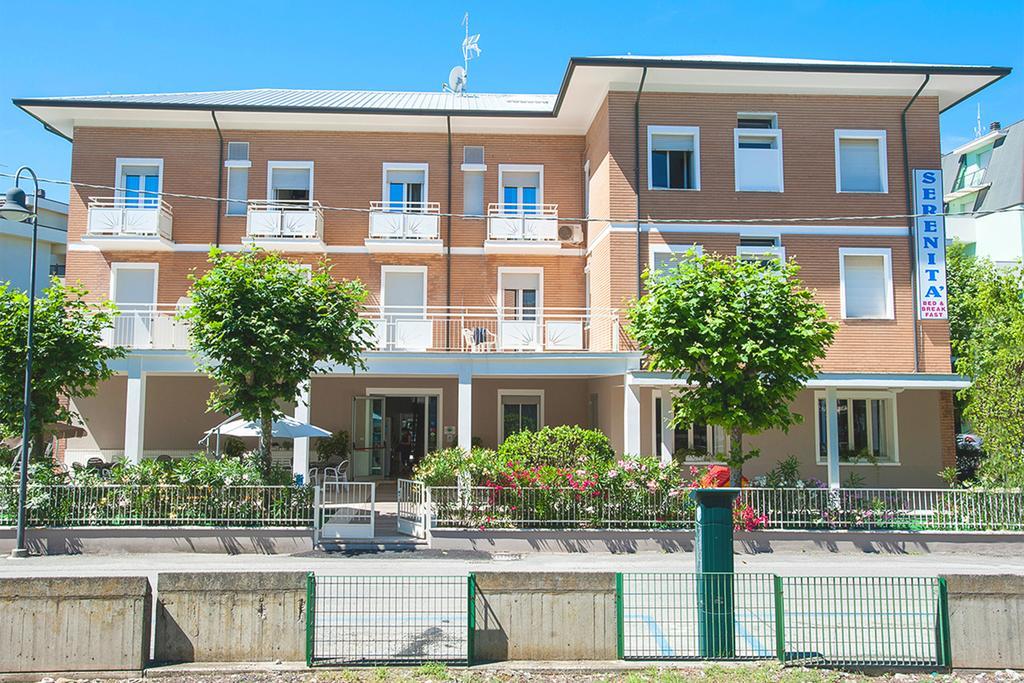 B&B Hotel Serenita 벨레지아아지마리나 외부 사진