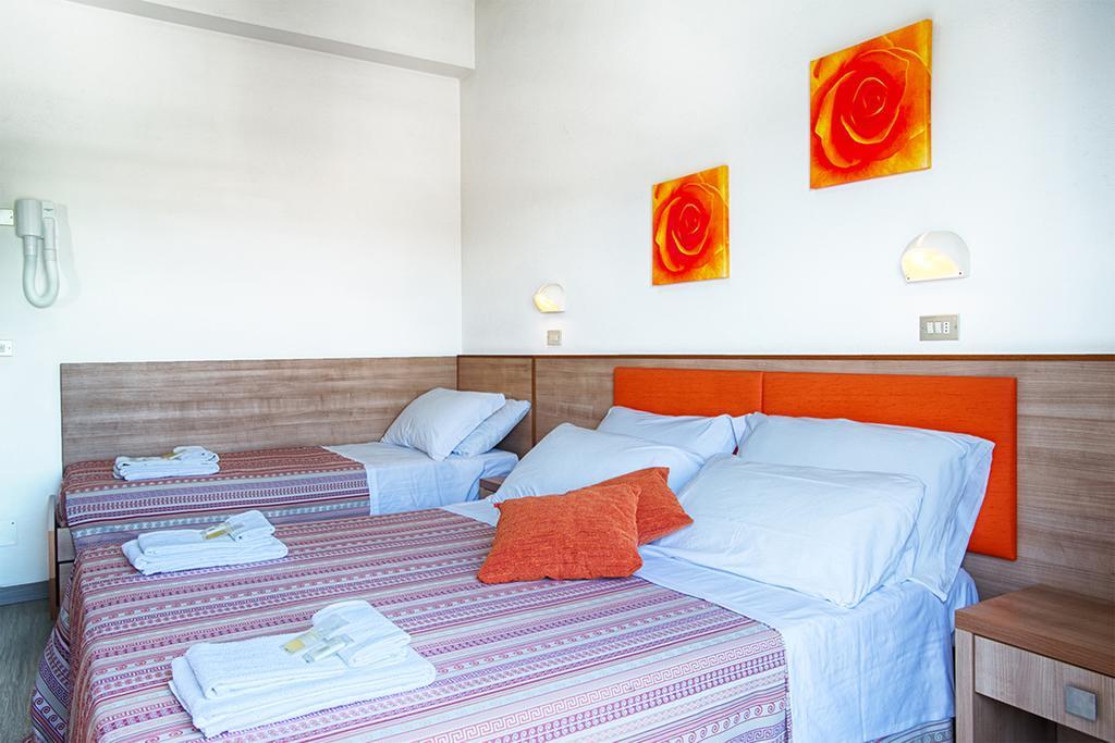B&B Hotel Serenita 벨레지아아지마리나 외부 사진
