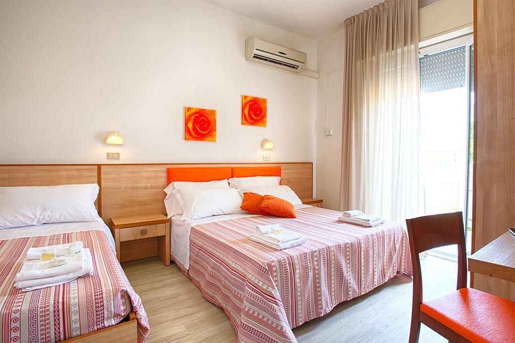B&B Hotel Serenita 벨레지아아지마리나 외부 사진