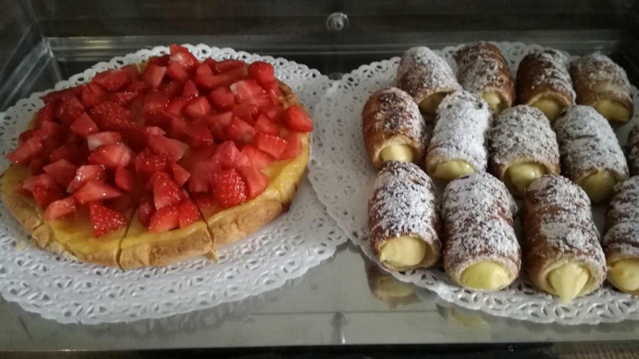 B&B Hotel Serenita 벨레지아아지마리나 외부 사진